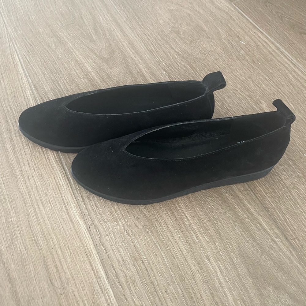 Eileen Fisher black suede Humor wedge flat shoes
